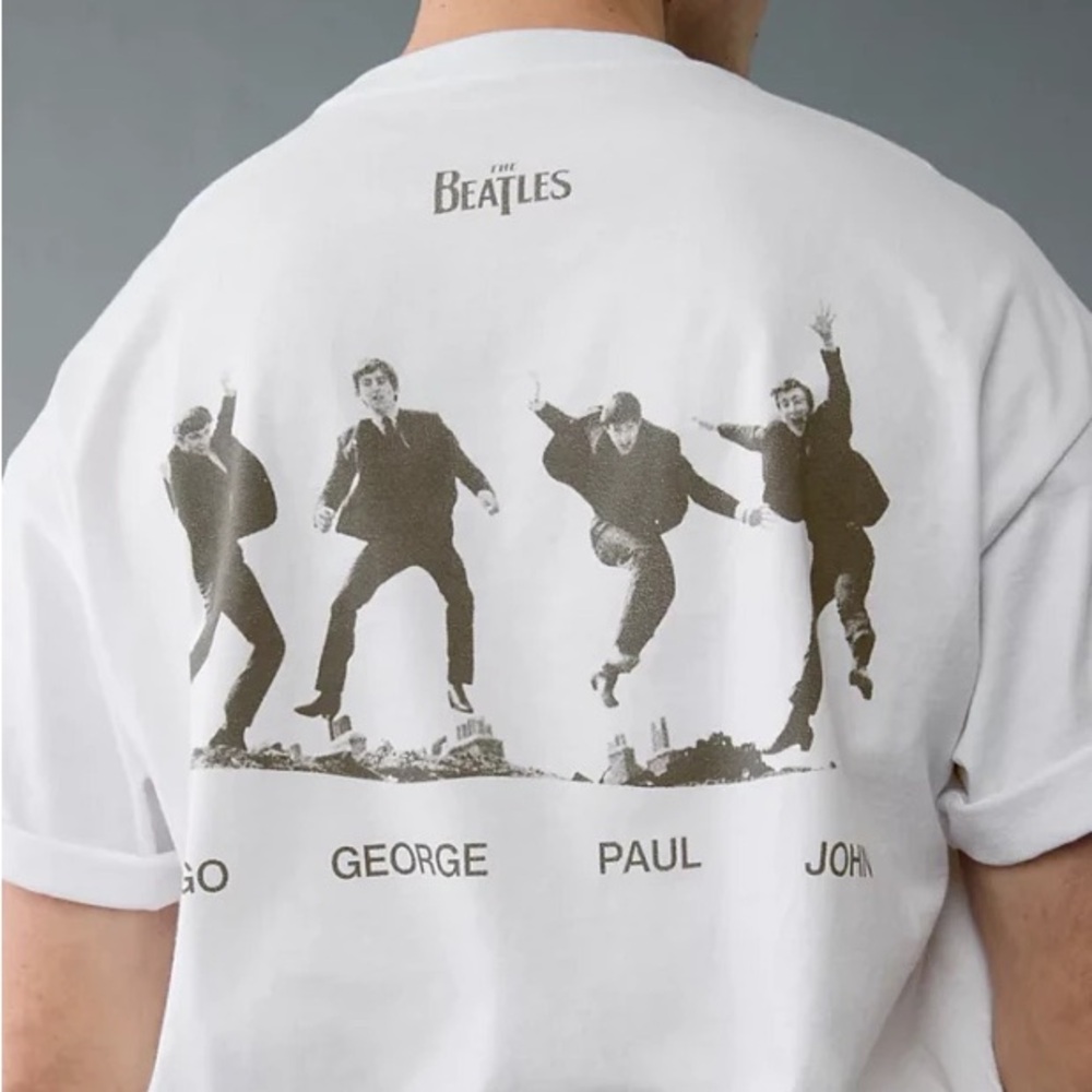 AE x The Beatles Vintage style Graphic T-Shirt Size Small - Picture 2 of 7